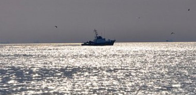 ГПСУ: На админгранице с Крымом ФСБ задержала 3 украинских рыбаков - Фото