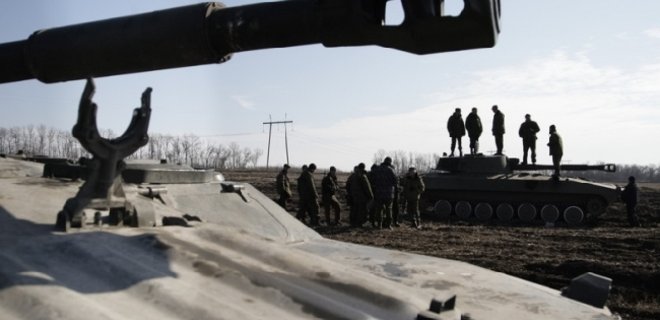 Оккупанты из танка обстреляли Красногоровку - МВД - Фото
