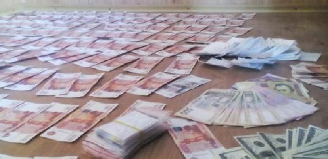Госпогранслужба задержала мужчину с миллионом российских рублей - Фото
