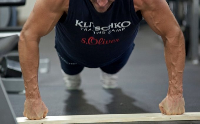 Как Кличко готовится к бою с Фьюри: фото тренировки