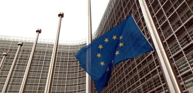 В ЕС назвали закон о госслужбе ключевым для украинских реформ - Фото