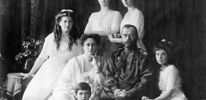 В РФ проведут эксгумацию тела императора Николая II - Фото