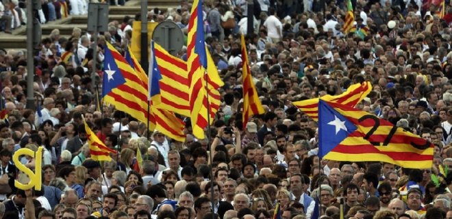 В испанской Каталонии сегодня проходят местные выборы - Фото