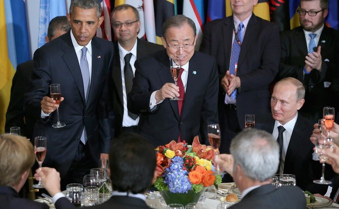 Обама и Путин на ланче ООН пожали руки и чокнулись бокалами