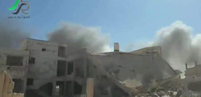 В Сирии под удар авиации попали еще два города - Фото