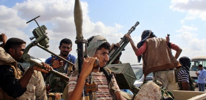 Война в Йемене: хуситы отброшены с берега стратегического пролива - Фото