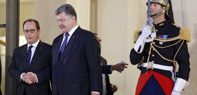 Порошенко объявил о начале отвода легкого вооружения в Донбассе - Фото