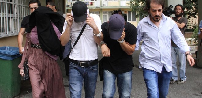 В Турции арестованы шесть человек, которые чеканили монету для ИГ - Фото