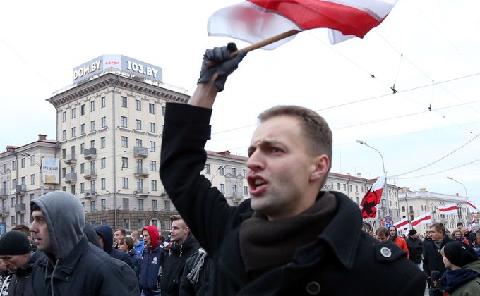 Оппозиция Беларуси вышла на улицы Минска накануне выборов