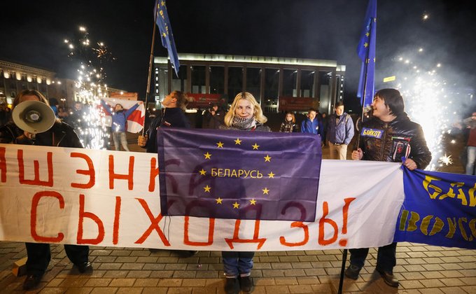 В Минске около 200 оппозиционеров провели акцию протеста