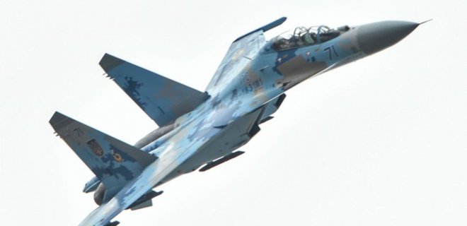 Порошенко совершил полет на Су-27 в Запорожье: фото - Фото