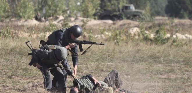 На границе с РФ на фугасе подорвались бойцы АТО: есть раненые - Фото