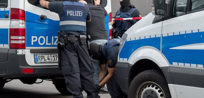 В Германии арестован имам из России, подозреваемый в связях с ИГ - Фото