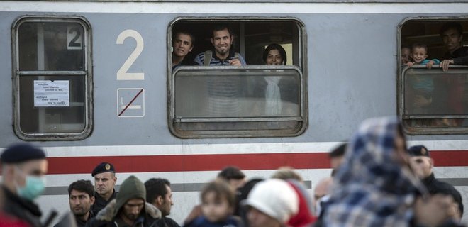 В Словению за день прибыли около 3 тысяч мигрантов - Фото