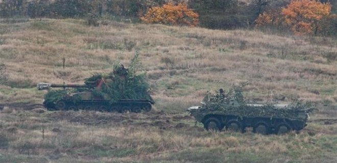 Наблюдатели ОБСЕ зафиксировали 27 танков боевиков около Мариуполя - Фото