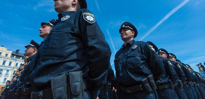 Стартовал набор в полицию Кировограда и Кривого Рога - Фото