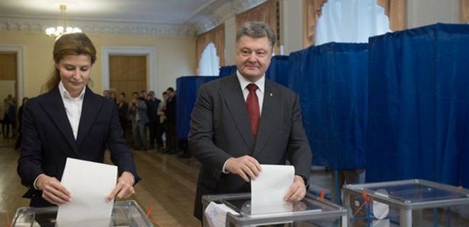 Мариуполь и Красноармейск: Порошенко отреагировал на срыв выборов - Фото