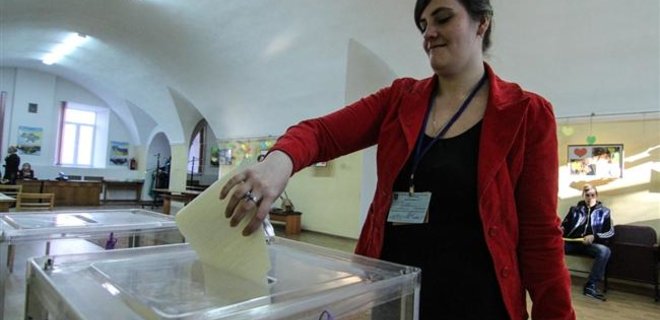 ЦИК уже изучает решение о втором туре выборов в Павлограде - Фото
