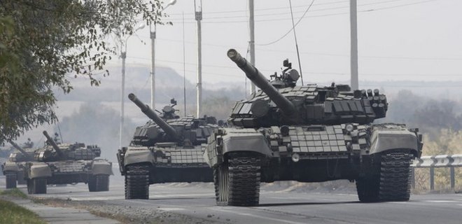 ИС: Боевики проводят танковые стрельбы, оборудуют полевые лагеря - Фото