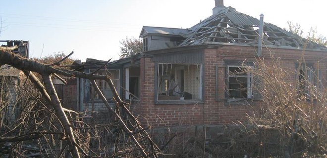 В Сватово практически уничтожены четыре частных дома - Тука - Фото