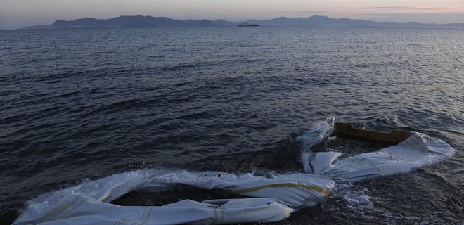 У берегов Греции затонуло судно с мигрантами: 11 человек погибли - Фото