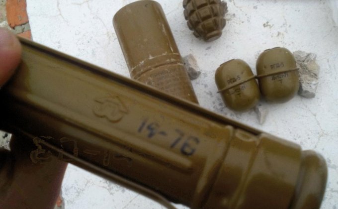 На Донетчине СБУ обезвредила фугасы, заложенные боевиками: фото