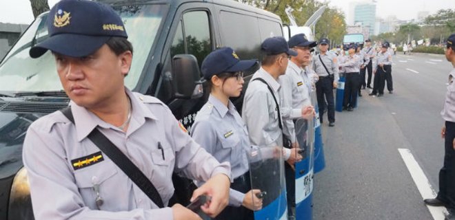 Полиция Китая продолжает применять пытки - Amnesty International - Фото