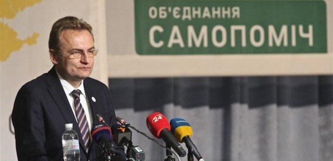 Партия Порошенко объявила о поддержке Садового на выборах - Фото