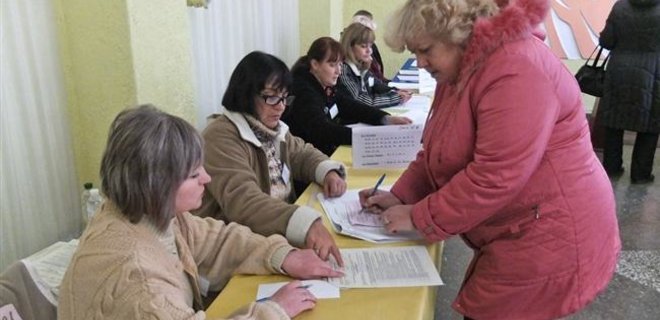 Во многих школах Киева в понедельник отменили уроки из-за выборов - Фото