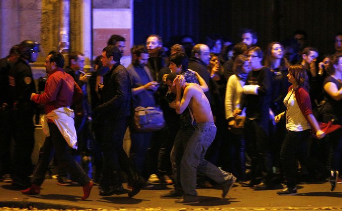 Теракты в Париже: фоторепортаж