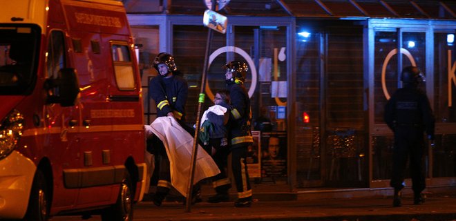 СМИ: число погибших в Париже может превысить 180 человек - Фото