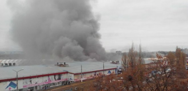 В Харькове горит крупнейший рынок Барабашово: фото - Фото