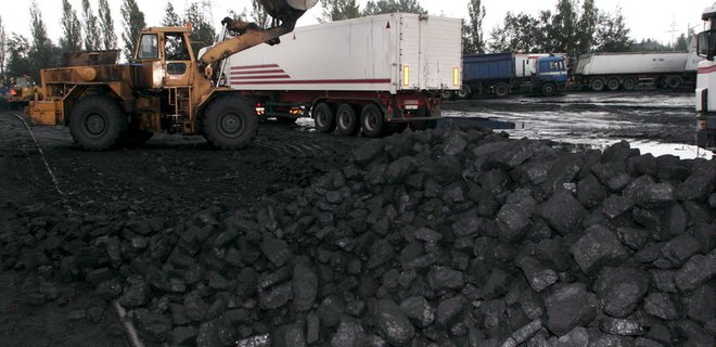 Десятки грузовиков вывозят уголь из Донбасса в РФ - ОБСЕ - Фото