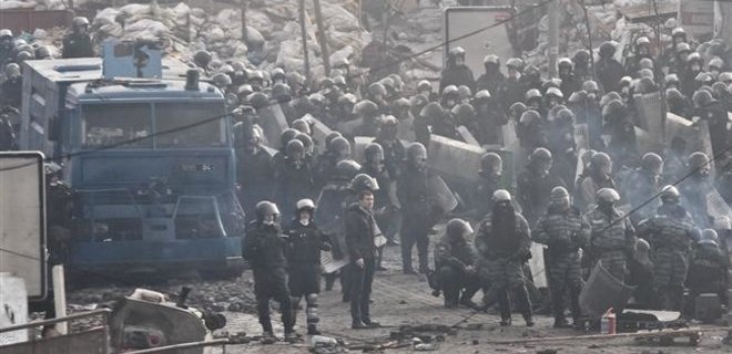 ГПУ: За убийствами силовиков на Майдане может стоять третья сила - Фото
