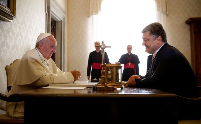 Порошенко в Ватикане встретился с Папой Римским Франциском: фото