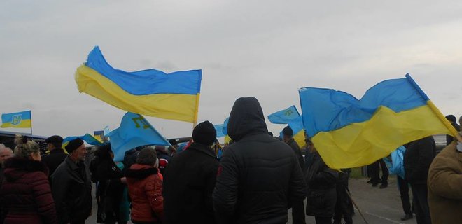Сторонники блокады Крыма проведут акцию протеста на Банковой - Фото