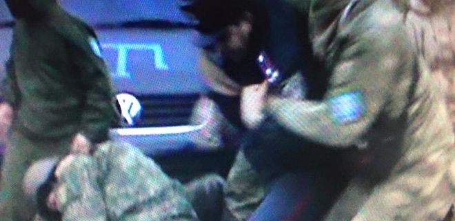 Кива: Во время конфликта в Чаплинке полицейского ударили ножом - Фото