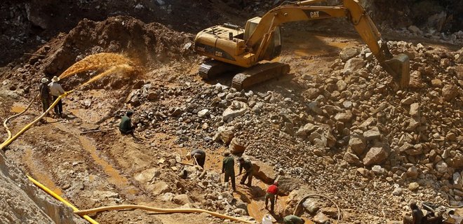Оползень на шахте в Мьянме: погибли минимум 50 людей - Фото