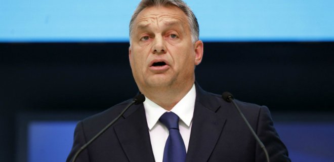 Премьер Венгрии: Все террористы - это мигранты  - Фото