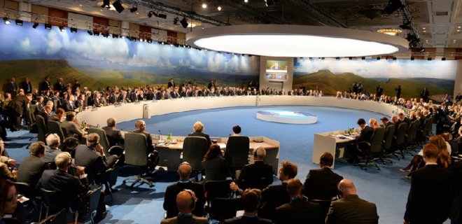 НАТО созывает экстренное заседание из-за сбитого самолета РФ - Фото