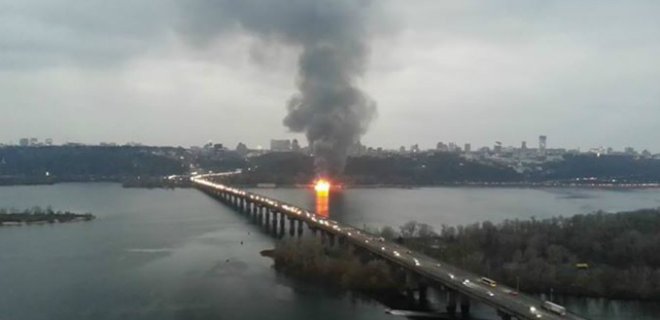 В Киеве произошел пожар в ресторане Веранда: фото - Фото
