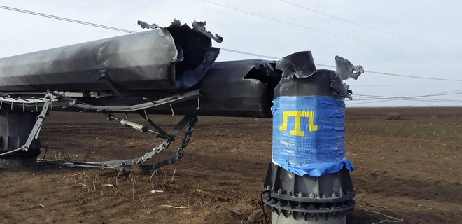 Укрэнерго завершила ремонт одной из ЛЭП в Крым - Фото