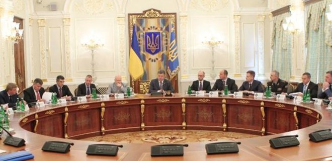 Порошенко одобрил решение СНБО о бюджете обороны на 2016 год - Фото