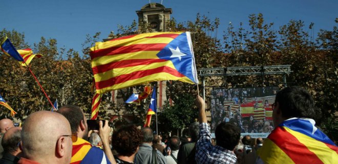 Суд в Испании отклонил декларацию о независимости Каталонии - Фото