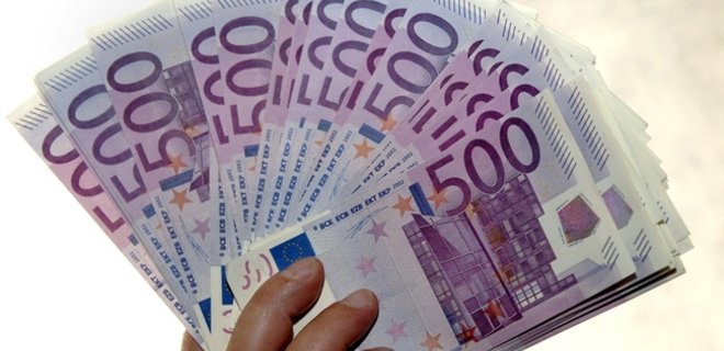 Житель Вены выловил в реке банкноты на сумму более 100 тысяч евро - Фото