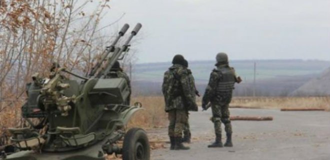 Боевики активно ведут огонь по военным ВСУ под Донецком - Фото