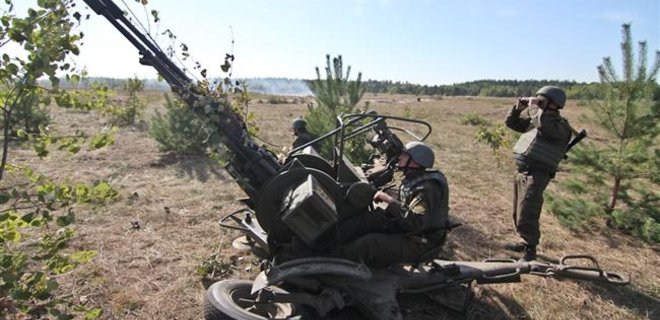 На донецком направлении боевики стреляют вдвое меньше - штаб АТО - Фото