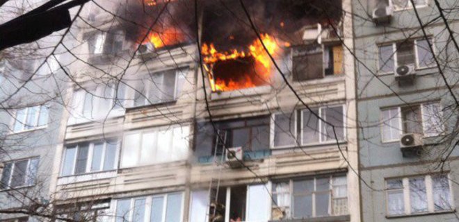 В Волгограде в жилом доме произошел взрыв бытового газа - Фото