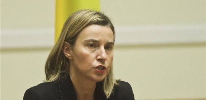Могерини: ЕС не будет смягчать санкции против России из-за Сирии - Фото
