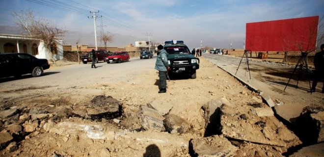 Смертник-мотоциклист взорвал патруль в Афганистане, есть жертвы - Фото